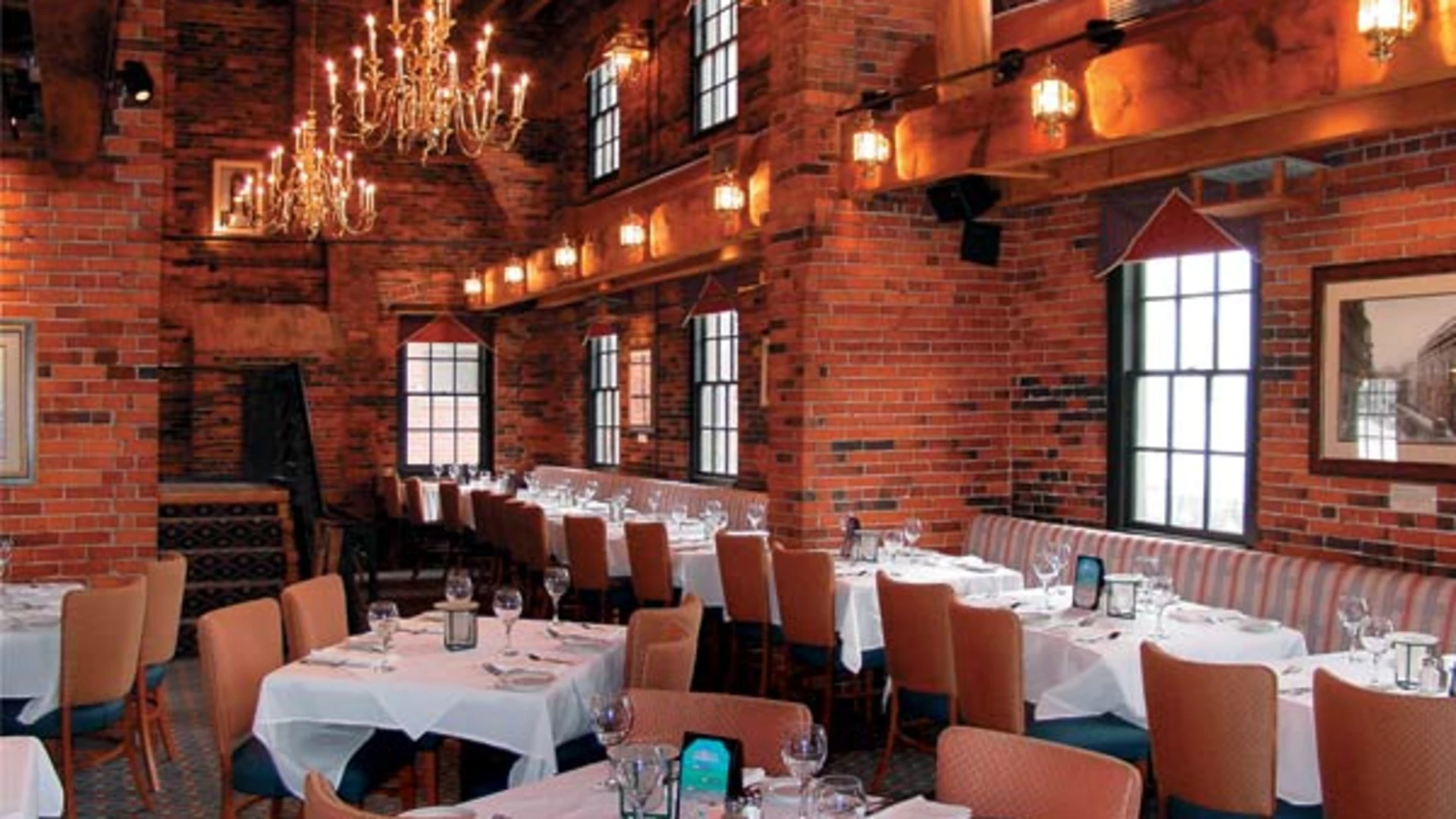 Review: Chart House Boston – Waterfront Dining with Classic Flair