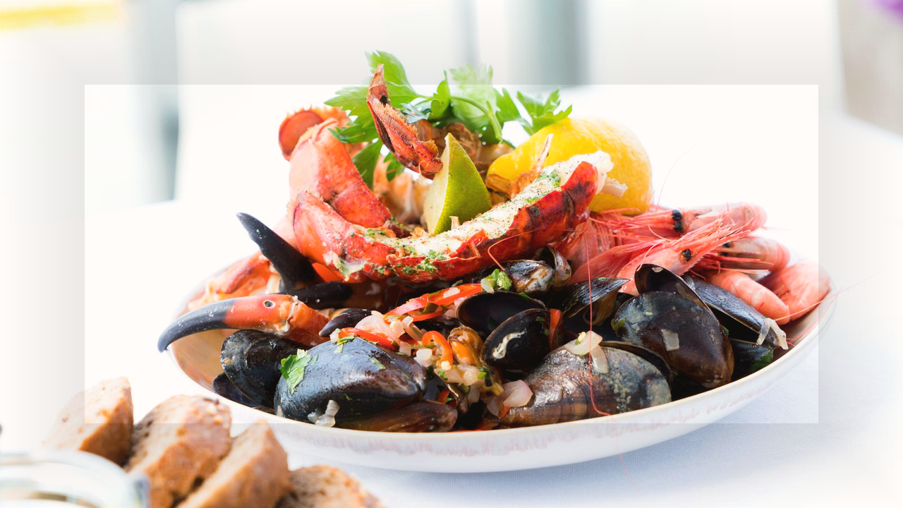 Neptune Oyster Boston: North End Seafood Worth the Wait
